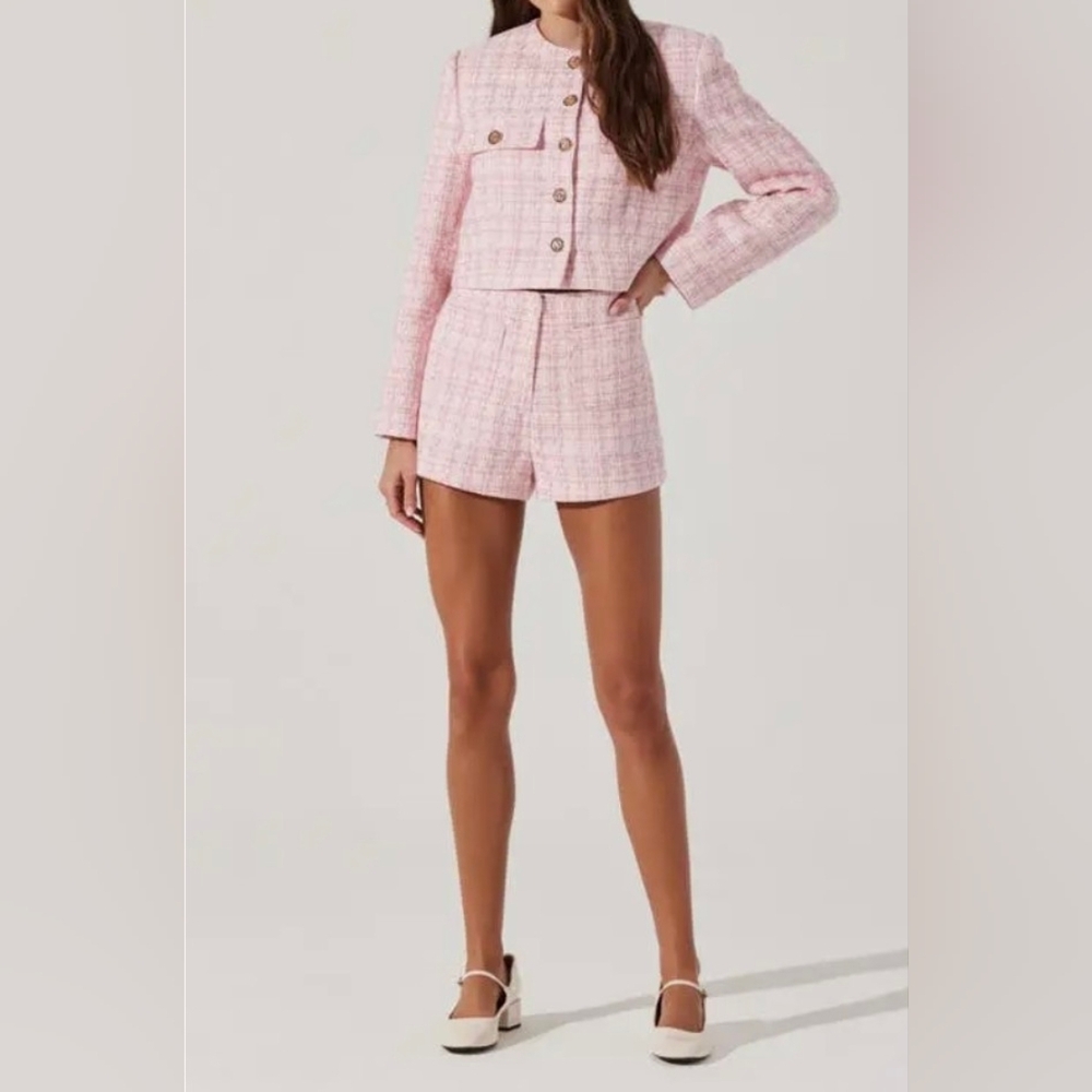 Astr Pink Tweed High Waist Shorts